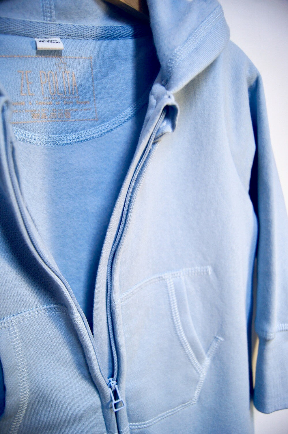 Combi-sweat đ€KOSTALDEAđ€LA CĂTEđ€