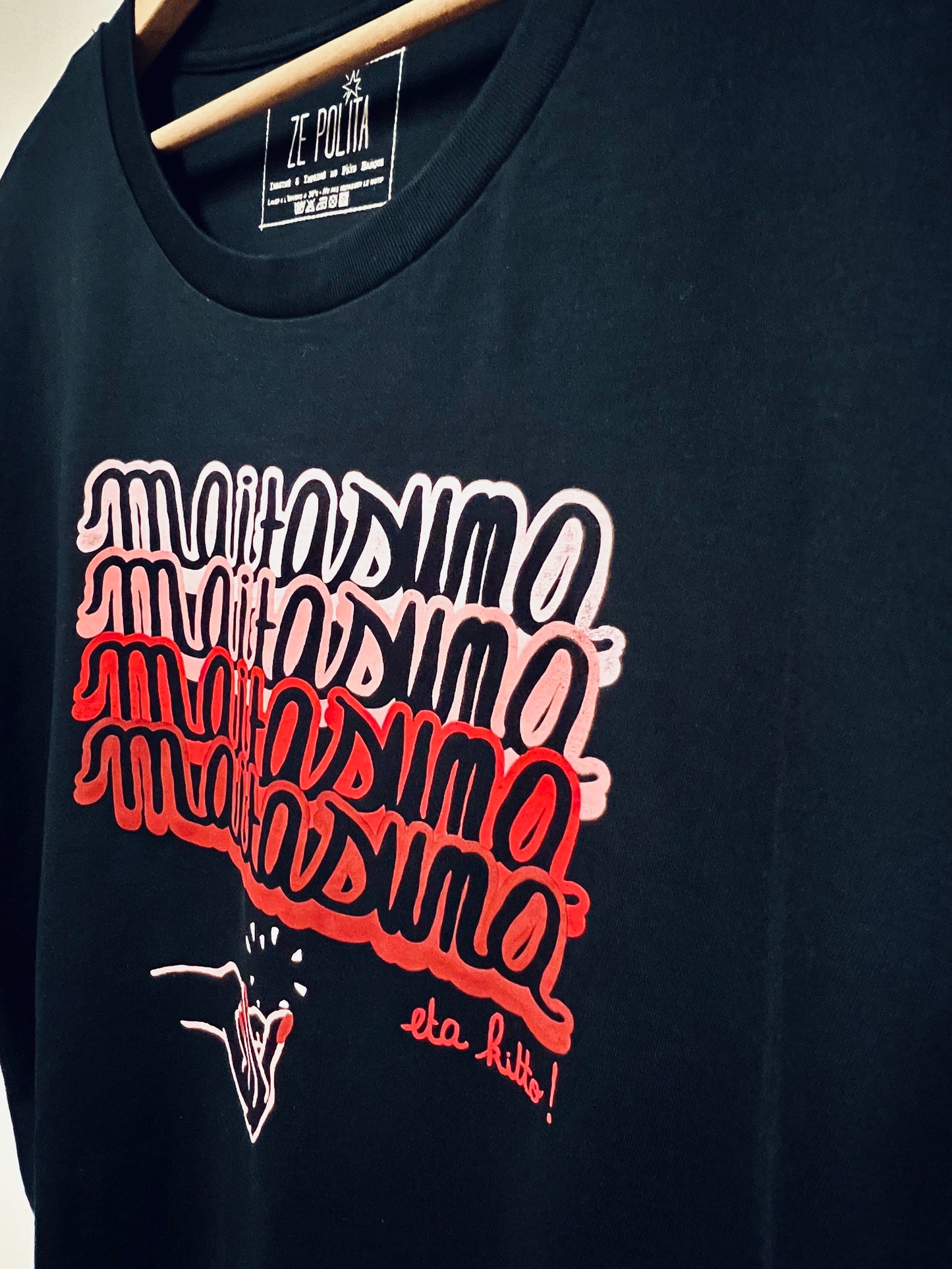 T-shirt femme col rond oversized - MAITASUNA ETA KITTO !